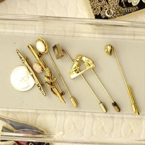 Lot of 4 vintage stick pins & 2  Brooch